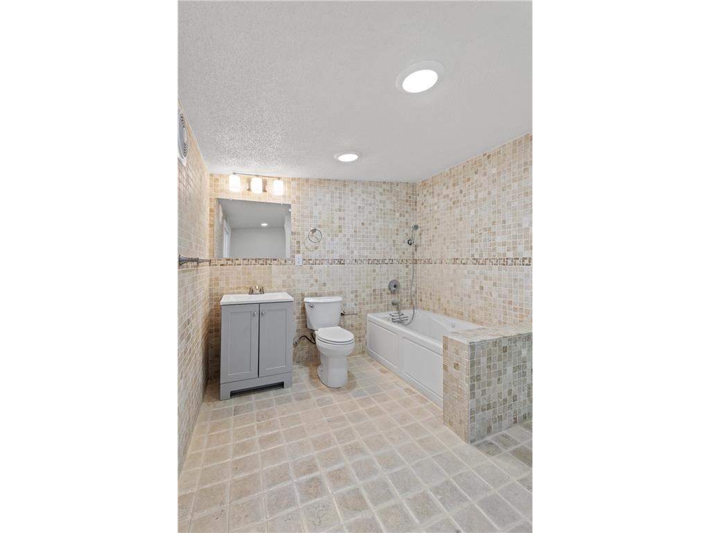 3934 Washburn Avenue N Minneapolis MN 55412 7061665 image22
