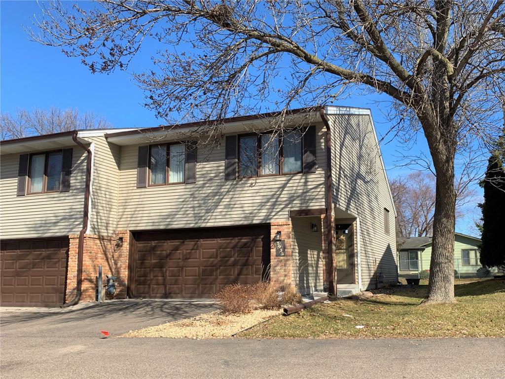 3935 Silver Lake Road NE Saint Anthony MN 55421 6335308 image1