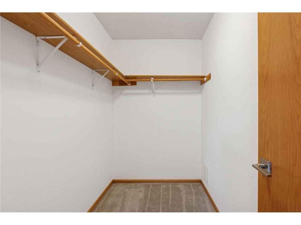 3936 Homestead Drive Woodbury MN 55125 6801263 image27