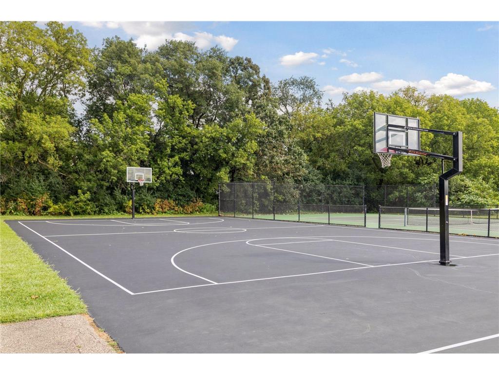 3936 Homestead Drive Woodbury MN 55125 6801263 image59