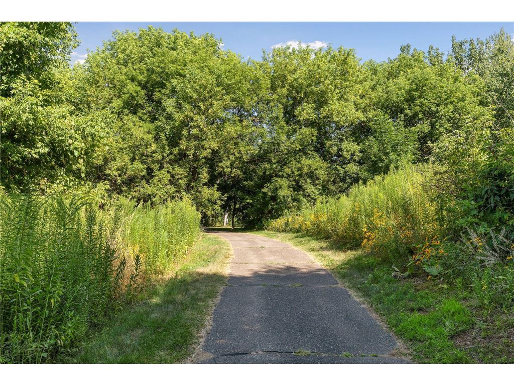 3936 Homestead Drive Woodbury MN 55125 6801263 image71