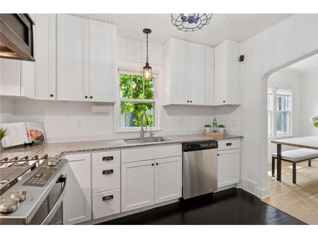 3937 Ewing Avenue S Minneapolis MN 55410 6760025 image16