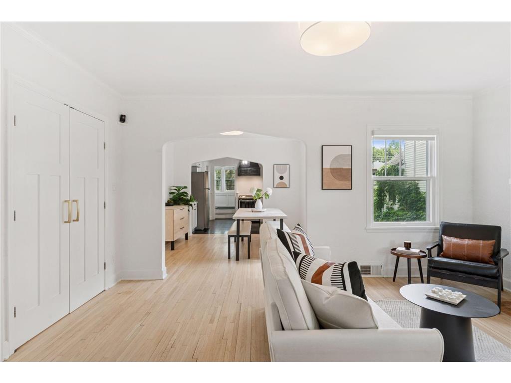 3937 Ewing Avenue S Minneapolis MN 55410 6760025 image2