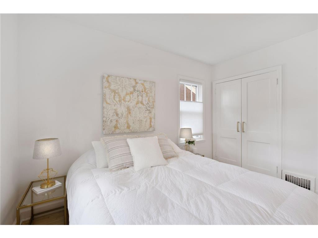 3937 Ewing Avenue S Minneapolis MN 55410 6760025 image20