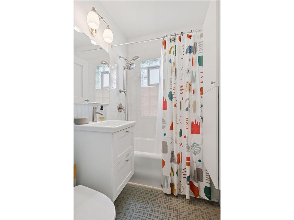 3937 Ewing Avenue S Minneapolis MN 55410 6760025 image22