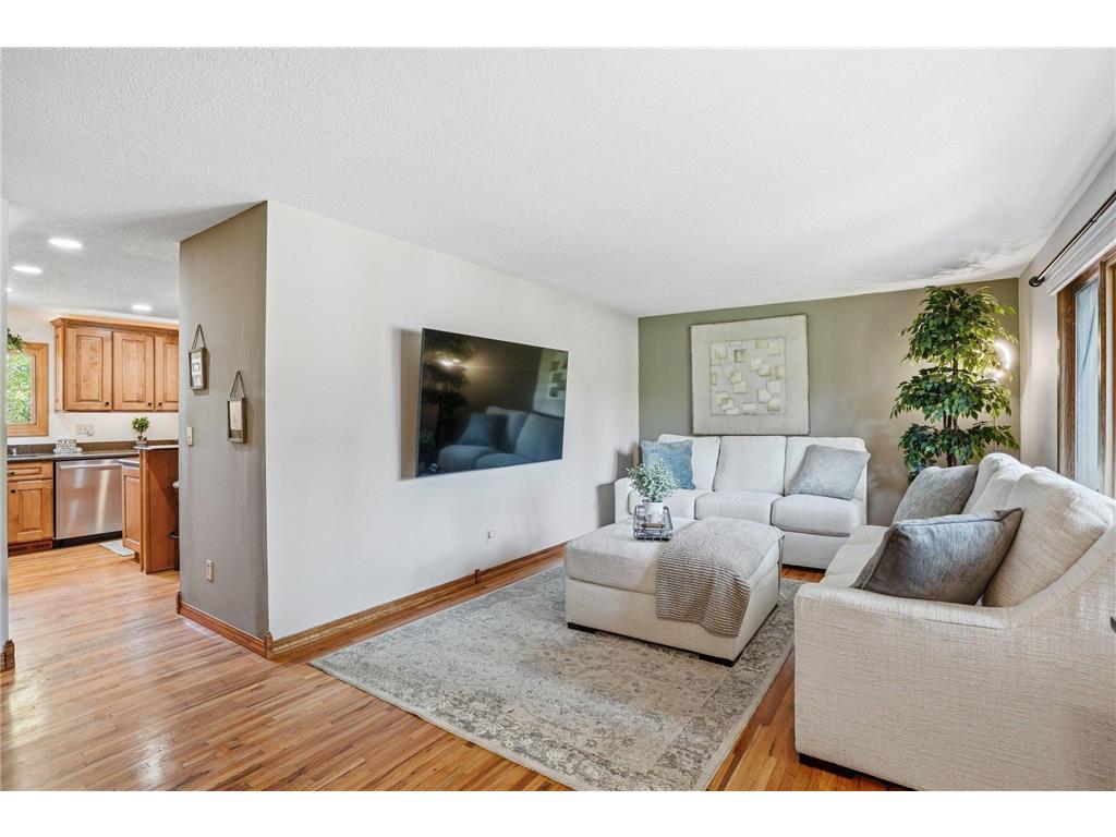 3938 Blackhawk Circle Eagan MN 55122 7068885 image19