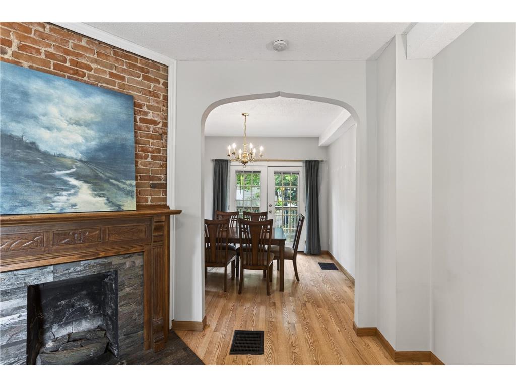 394 Dewey Street Saint Paul MN 55104 7069484 image11