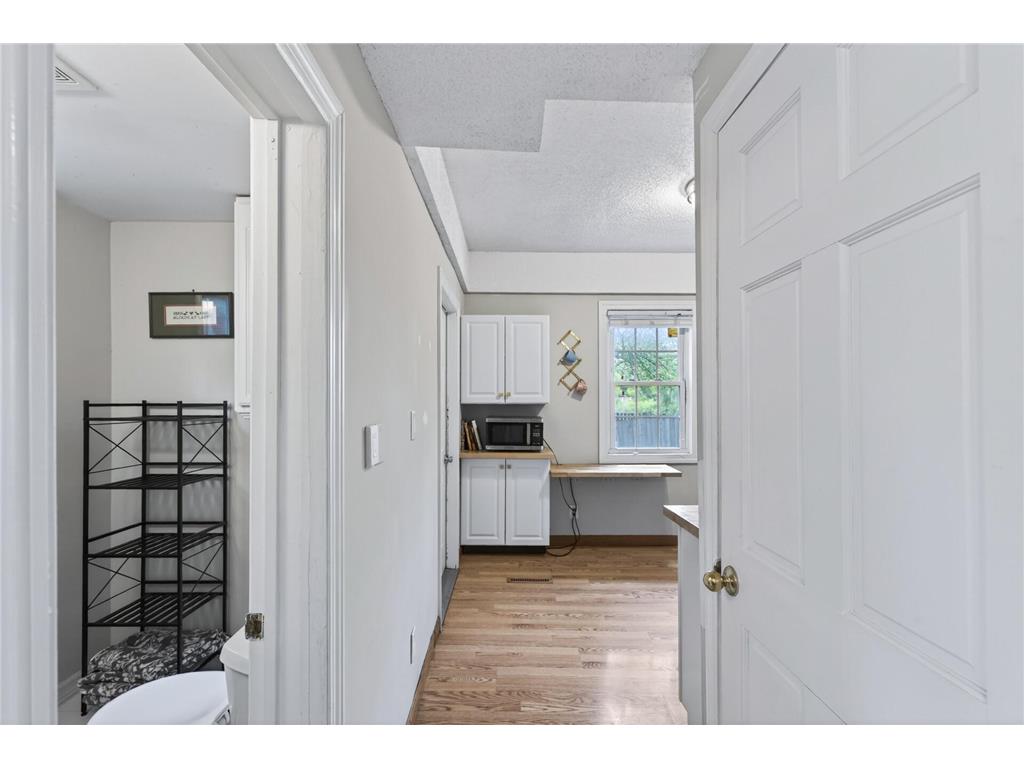 394 Dewey Street Saint Paul MN 55104 7069484 image16