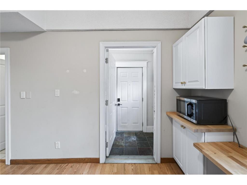 394 Dewey Street Saint Paul MN 55104 7069484 image22