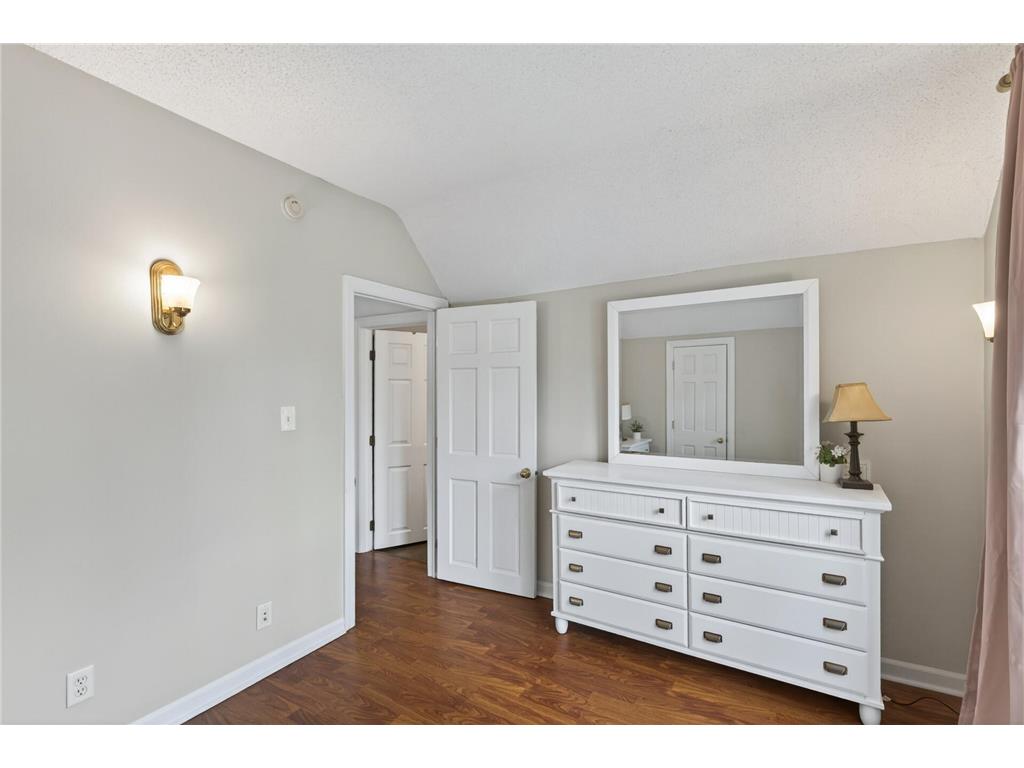 394 Dewey Street Saint Paul MN 55104 7069484 image30