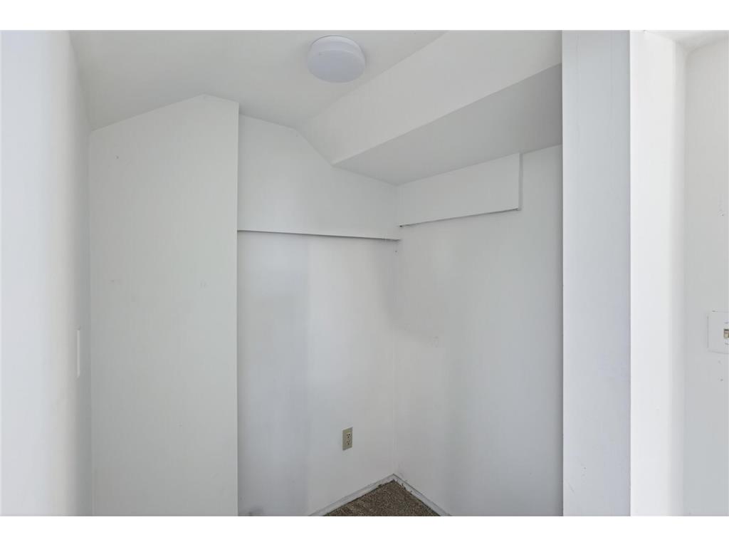 394 Dewey Street Saint Paul MN 55104 7069484 image39