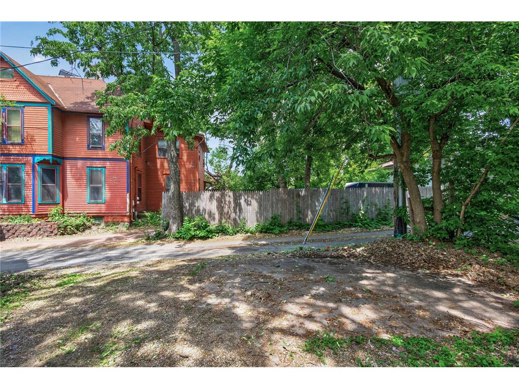 394 Dewey Street Saint Paul MN 55104 7069484 image45