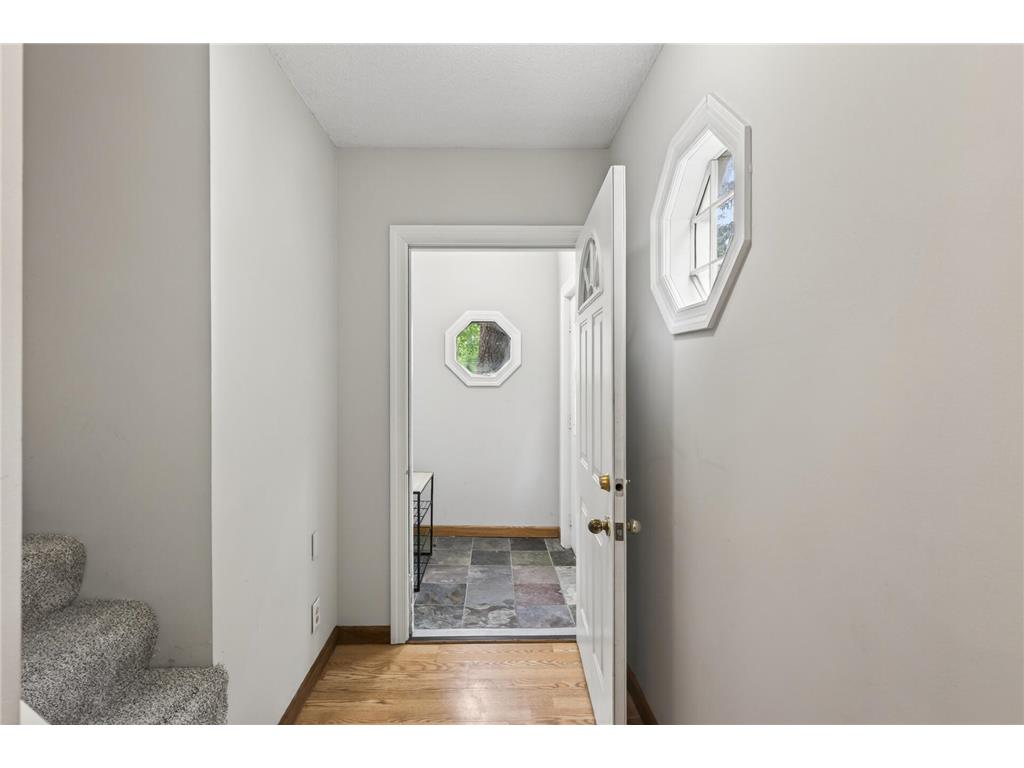 394 Dewey Street Saint Paul MN 55104 7069484 image6
