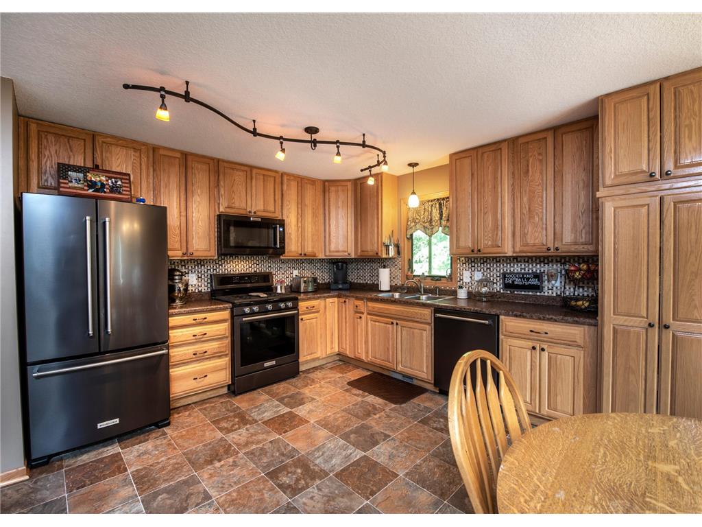 3940 194th Lane NW, Oak Grove, MN, 55303 MLS 6245924 Edina Realty