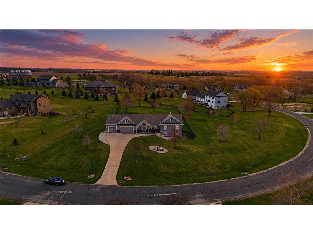 3940 Creek View Lane SW Rochester MN 55902 7059472 image1