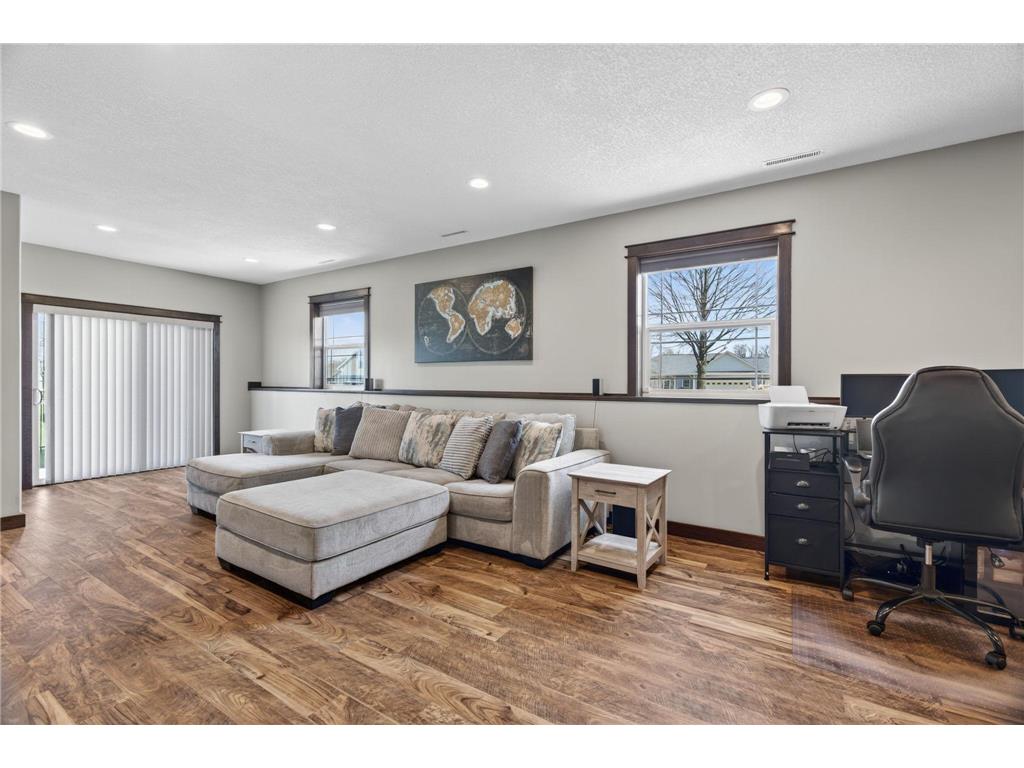 3940 Creek View Lane SW Rochester MN 55902 7059472 image23