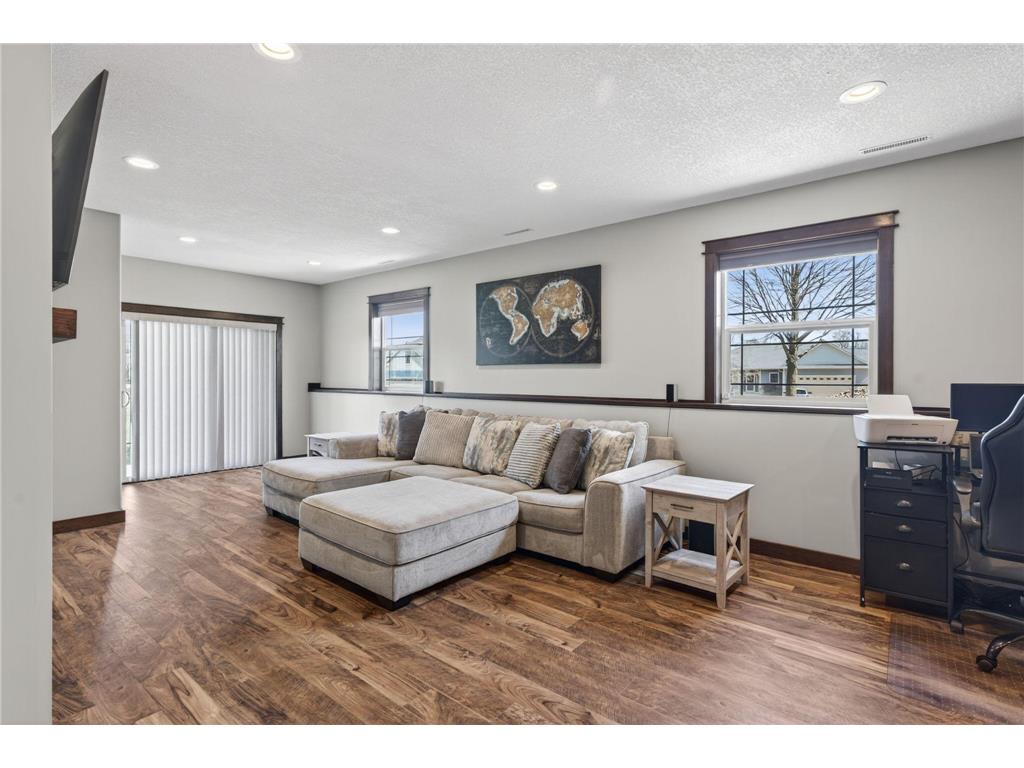 3940 Creek View Lane SW Rochester MN 55902 7059472 image25