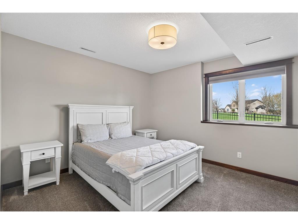 3940 Creek View Lane SW Rochester MN 55902 7059472 image28