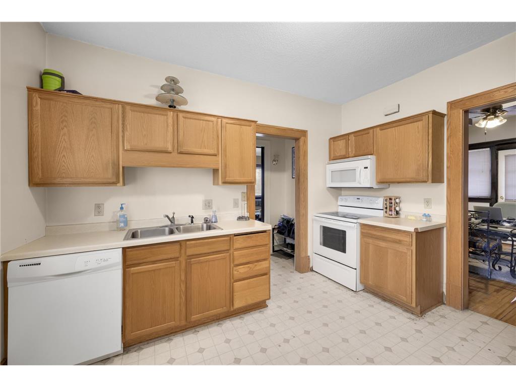 3940 Park Avenue S Minneapolis MN 55407 6818840 image18