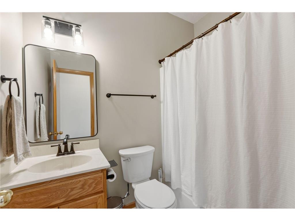 3941 94th Avenue N Brooklyn Park MN 55443 7056179 image12