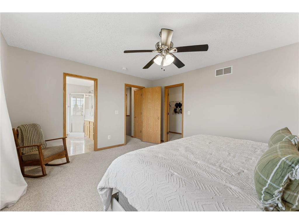 3941 94th Avenue N Brooklyn Park MN 55443 7056179 image15