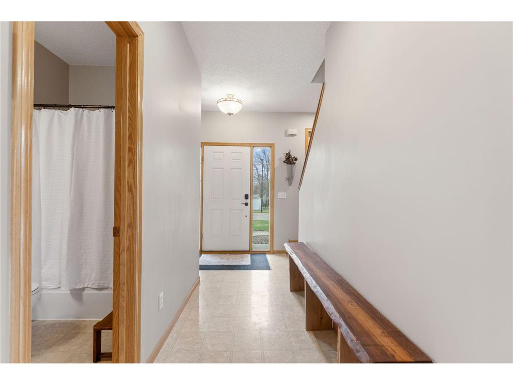 3941 94th Avenue N Brooklyn Park MN 55443 7056179 image2
