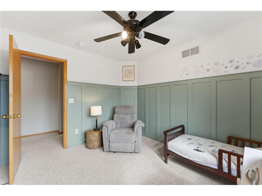 3941 94th Avenue N Brooklyn Park MN 55443 7056179 image20