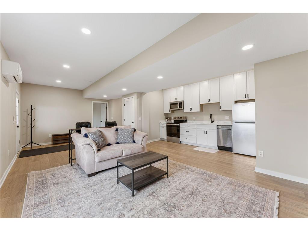 3941 94th Avenue N Brooklyn Park MN 55443 7056179 image26