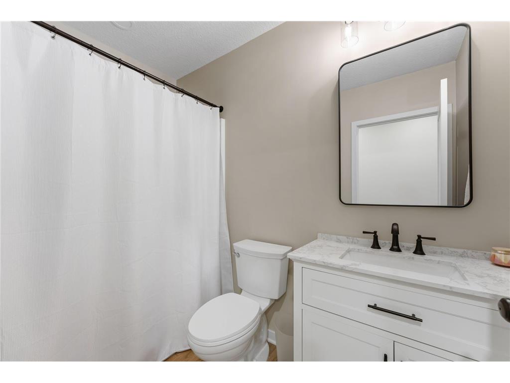 3941 94th Avenue N Brooklyn Park MN 55443 7056179 image30