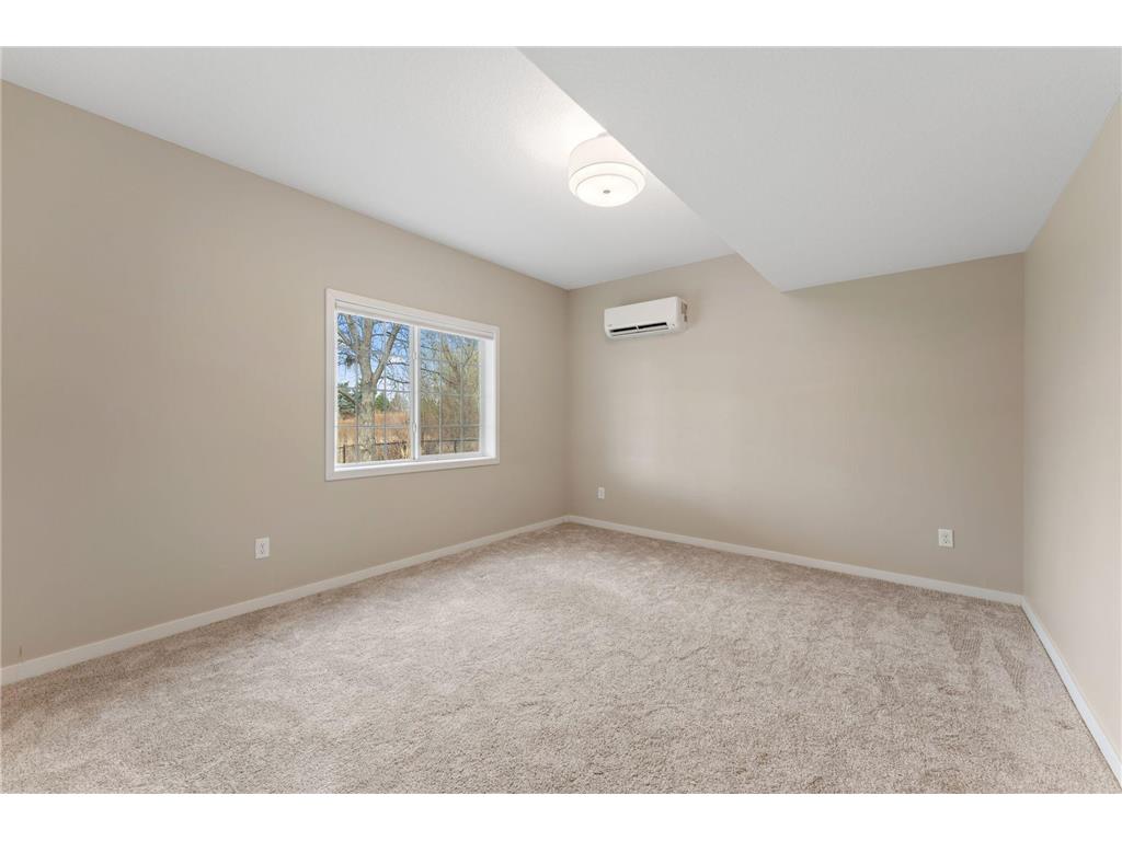 3941 94th Avenue N Brooklyn Park MN 55443 7056179 image32