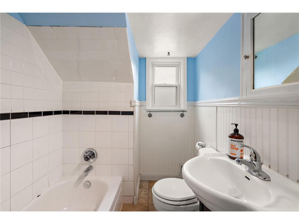 3944 17th Avenue S Minneapolis MN 55407 7044888 image32