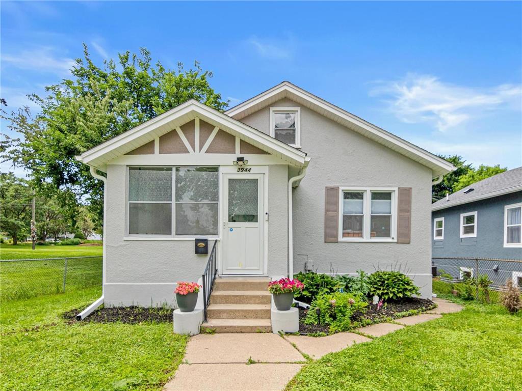 3944 Clinton Avenue Minneapolis MN 55409 6733495 image1