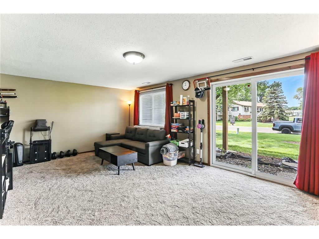 3945 Gershwin Avenue N Oakdale MN 55128 6824639 image12