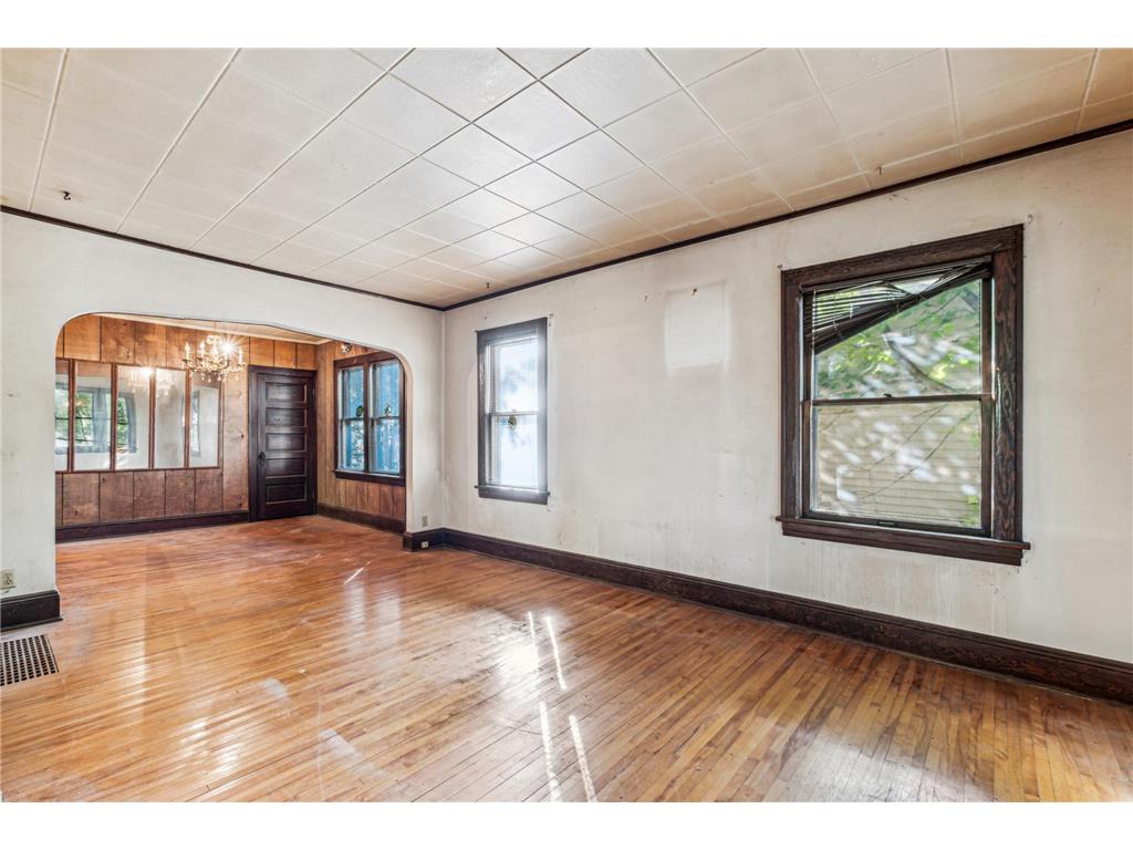 3946 Bryant Avenue N Minneapolis MN 55412 6611819 image1