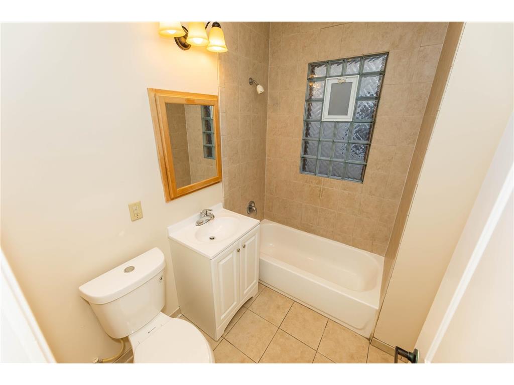 3946 Fremont Avenue N Minneapolis MN 55412 7039777 image11