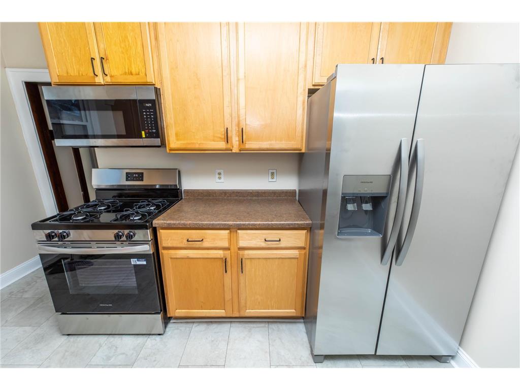 3946 Fremont Avenue N Minneapolis MN 55412 7039777 image4