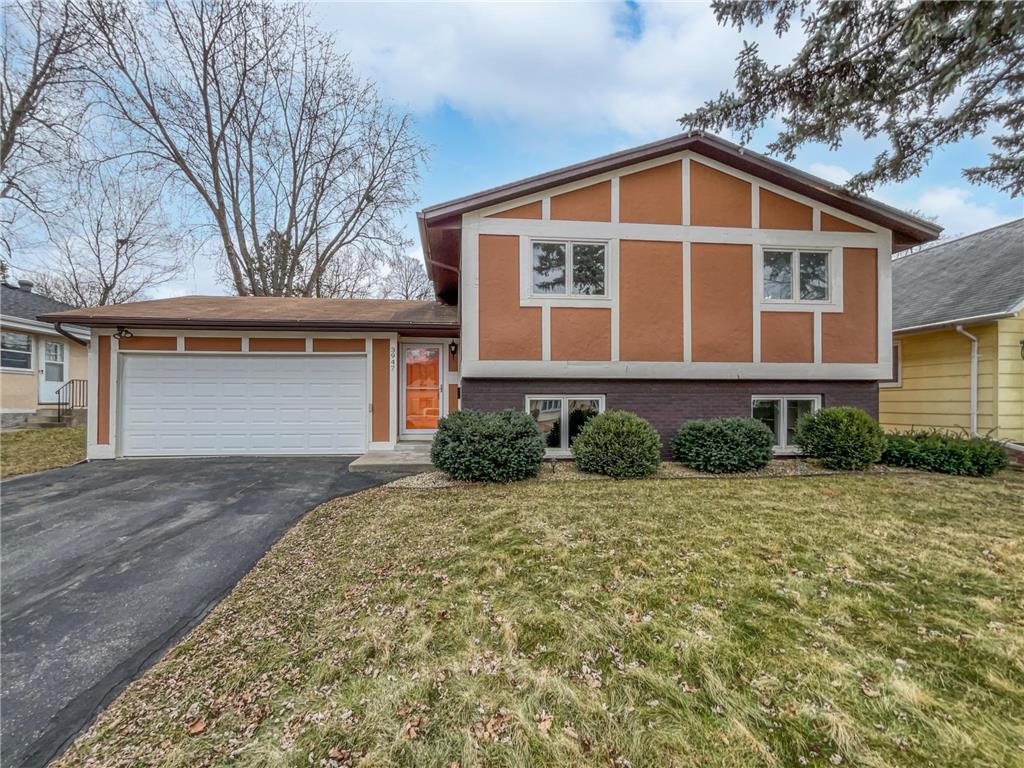 3947 Polk Street NE Columbia Heights MN 55421 6493047 image1