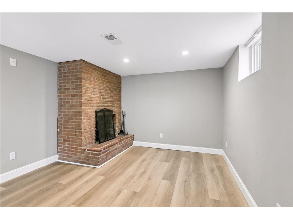3948 Abbott Avenue S Minneapolis MN 55410 7045087 image17