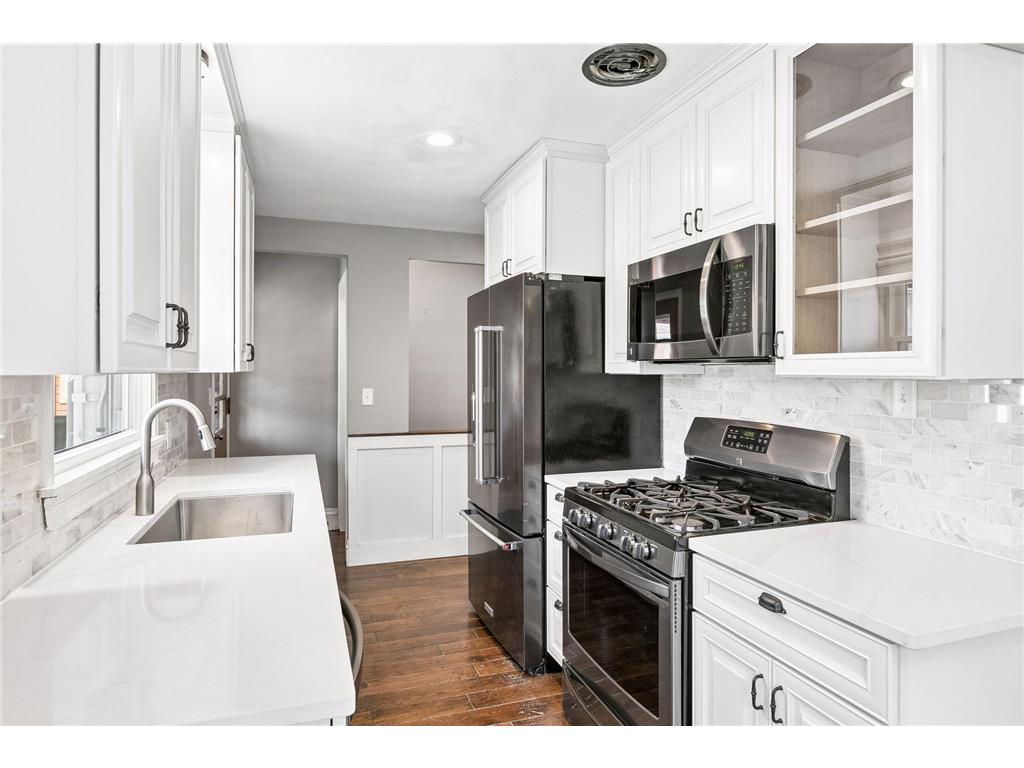 3948 Abbott Avenue S Minneapolis MN 55410 7045087 image6