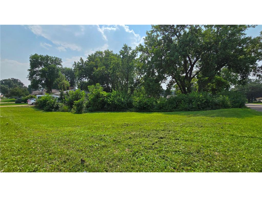 3949 Douglas Drive N Crystal MN 55422 6764728 image1