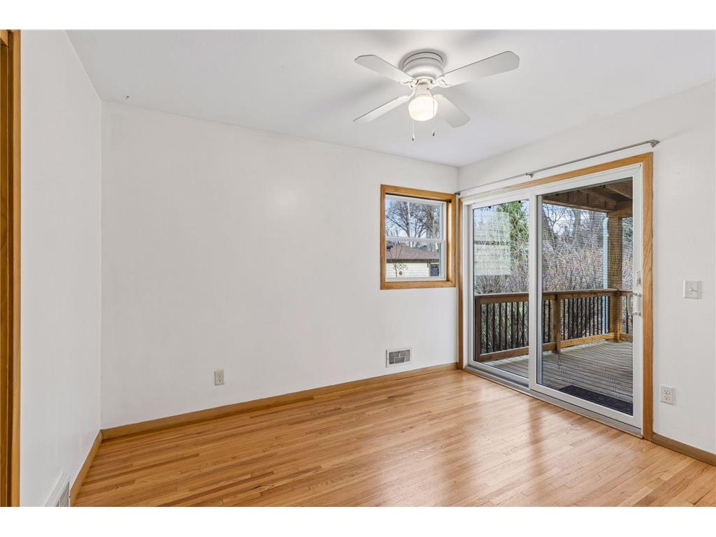 395 Eldridge Avenue W Roseville MN 55113 7047900 image17