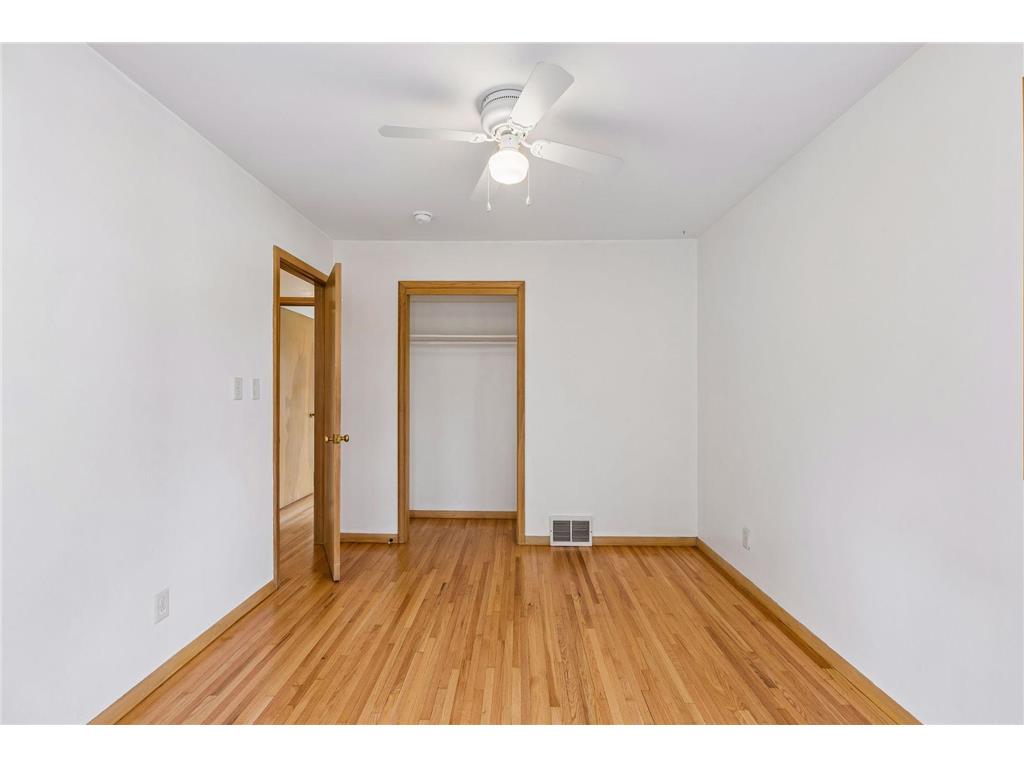 395 Eldridge Avenue W Roseville MN 55113 7047900 image18