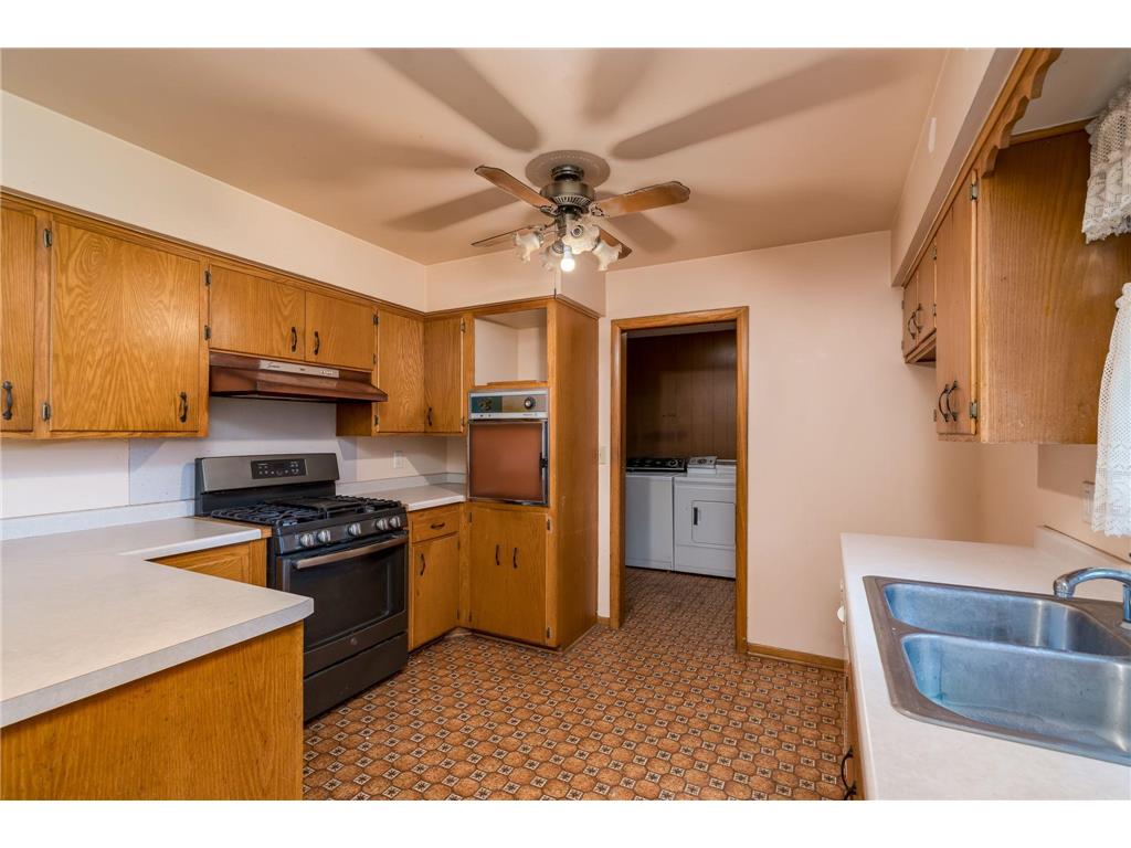 395 W Minnesota Street Le Center MN 56057 7085158 image12