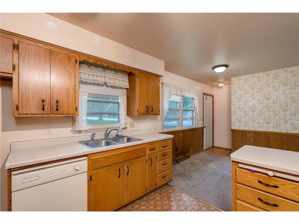 395 W Minnesota Street Le Center MN 56057 7085158 image14