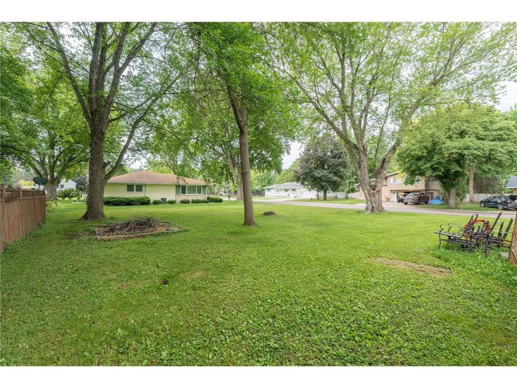 395 W Minnesota Street Le Center MN 56057 7085158 image32