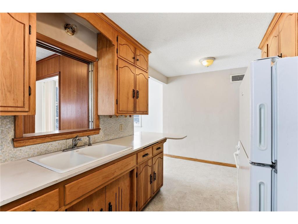 3951 Penn Avenue N Minneapolis MN 55412 6825740 image11