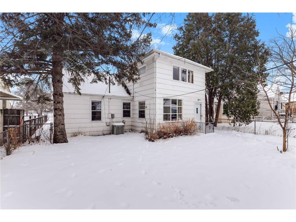 3951 Penn Avenue N Minneapolis MN 55412 6825740 image32