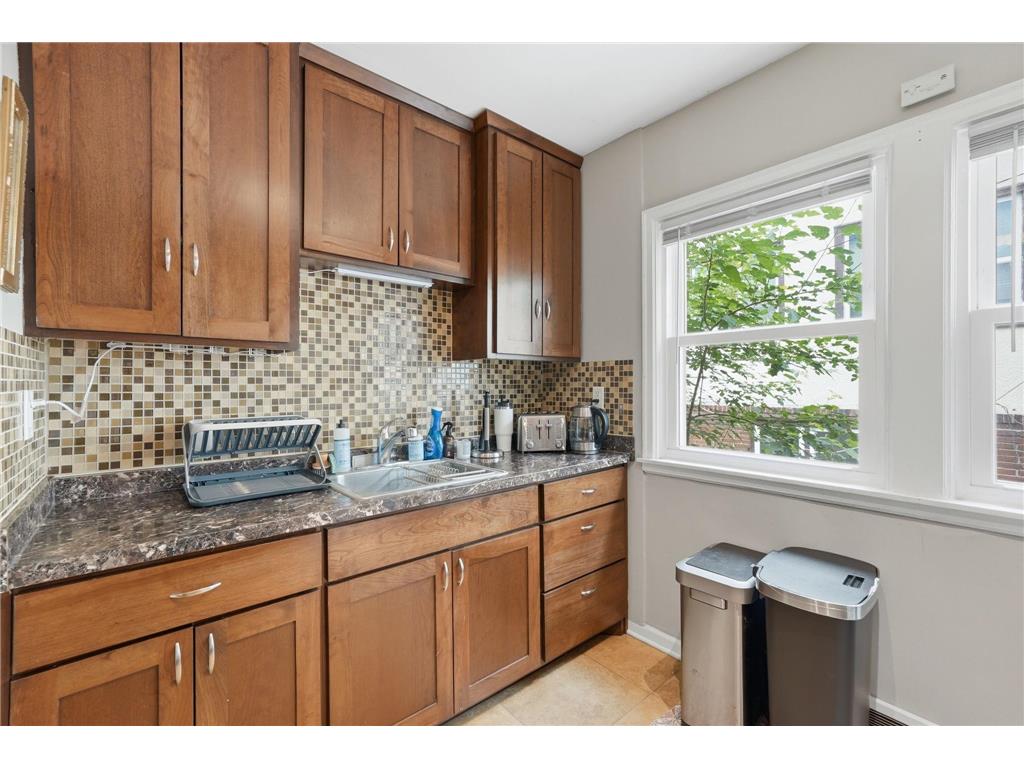 3952 Oakland Avenue Minneapolis MN 55407 7100848 image22