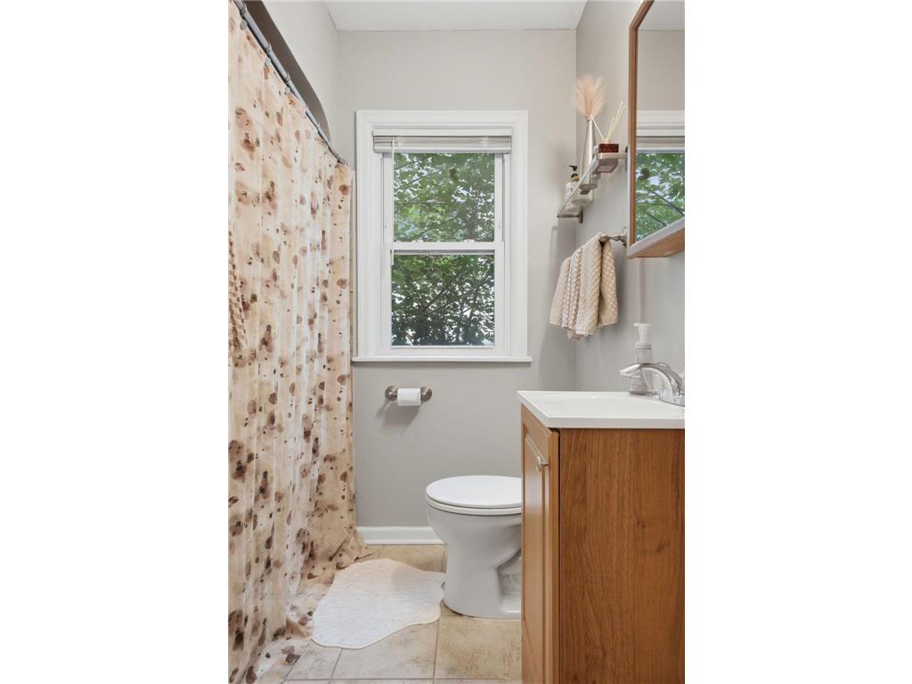 3952 Oakland Avenue Minneapolis MN 55407 7100848 image26