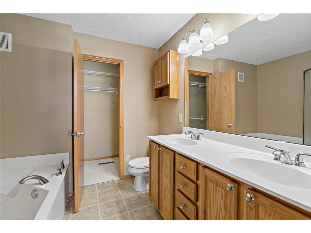 3953 Raspberry Ridge Road NW Prior Lake MN 55372 6824034 image21
